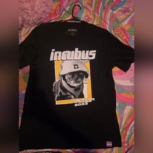 Black Graphic Tee - Short Sleeve